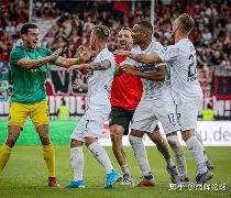 包含汉堡肆虐多特蒙德，冠军联赛惊现强队逆袭的词条