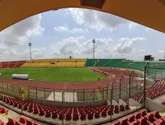 包含阿尔梅里亚客场大胜，保级前景一片大好的词条